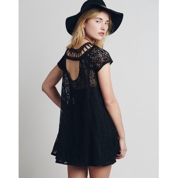 Free People RARE Holy Mountain Crochet Mini Dress Size Small EUC - Picture 3 of 16